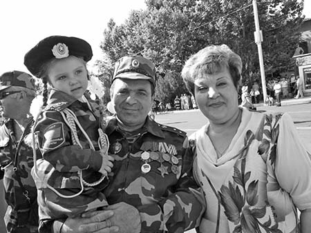 б кузнецовы олег, людмила и внучка вика