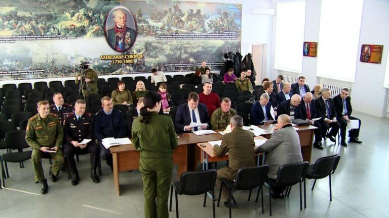 Помочь учебным заведениям