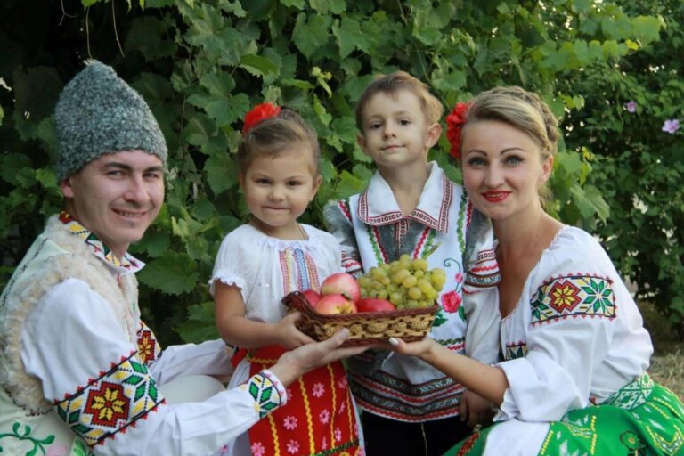 Никогда не стоял в стороне