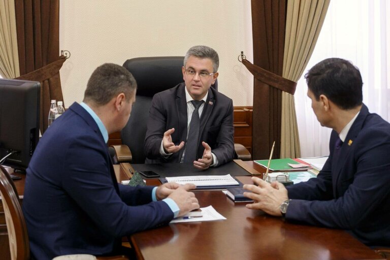 Широкий фронт работы
