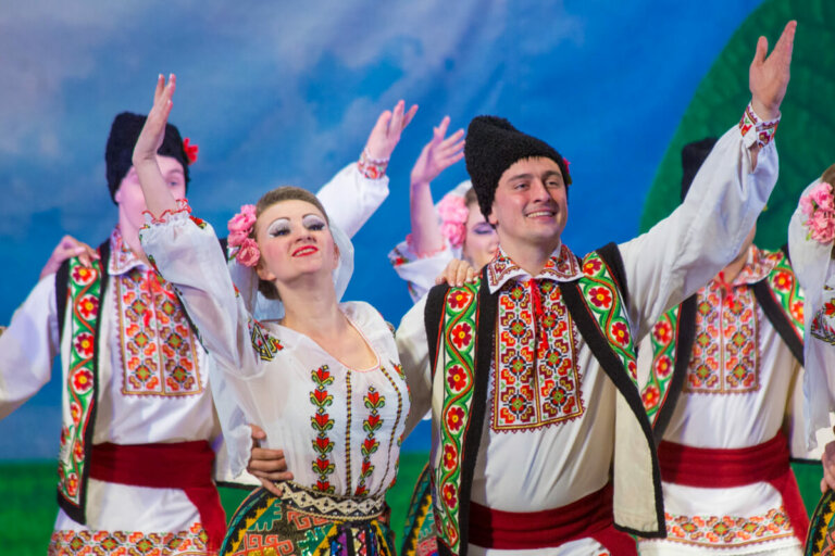 «Мэрцишор» – весна и любовь