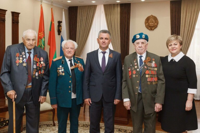 Честь сохранили.  Отчизну спасли