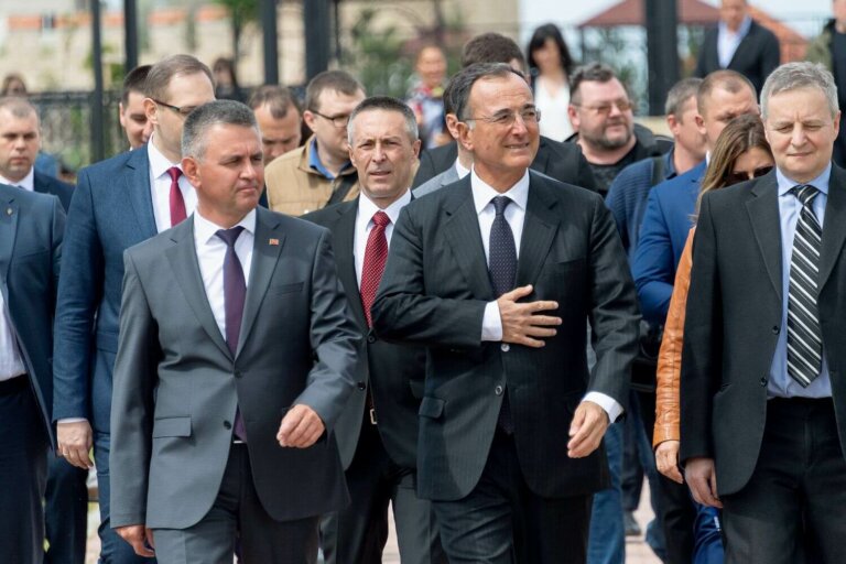 Диалог должен продолжаться несмотря ни на что!