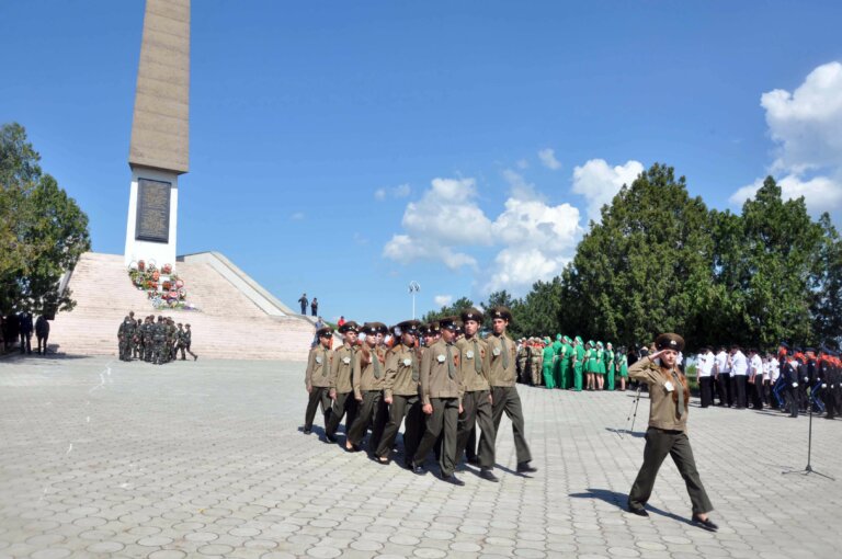 Мы память бережно храним
