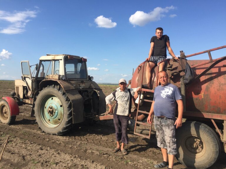 Земля возвращает к себе