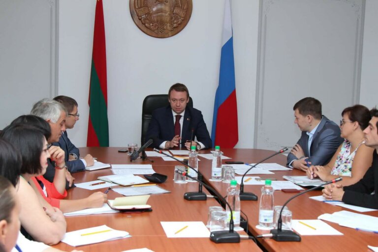 Формировать здоровый образ жизни