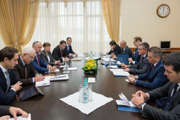 Встреча прошла. Ждём результатов