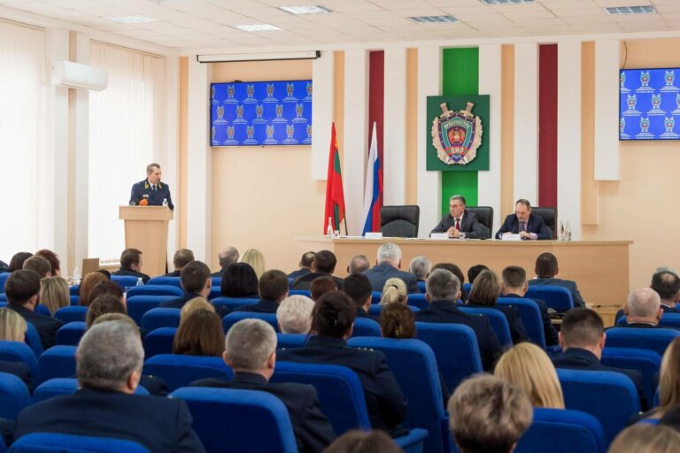 Увидеть в прокуратуре защитника