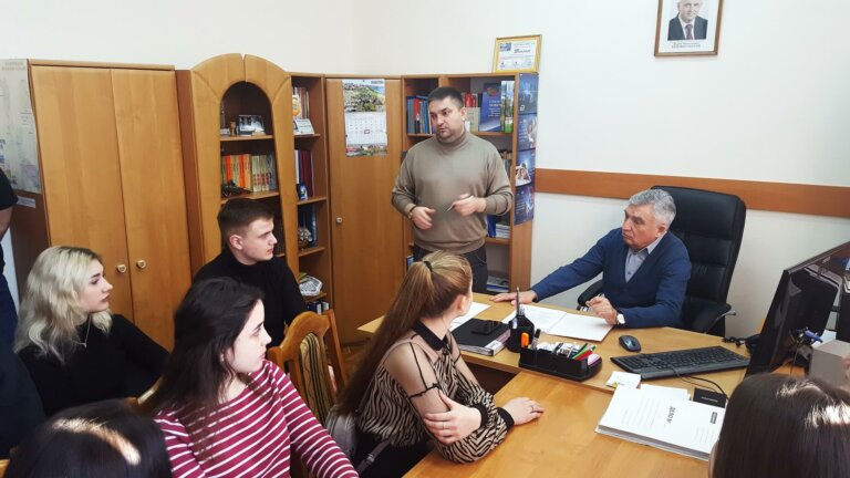 По-взрослому о журналистике