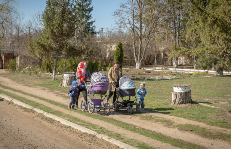 Дальнее село