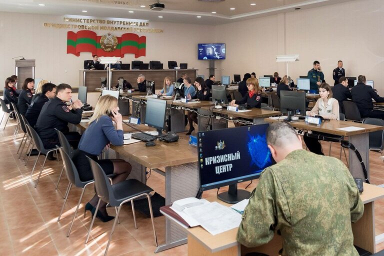 Есть вопросы по ЧП? Звоним в Кризисный центр