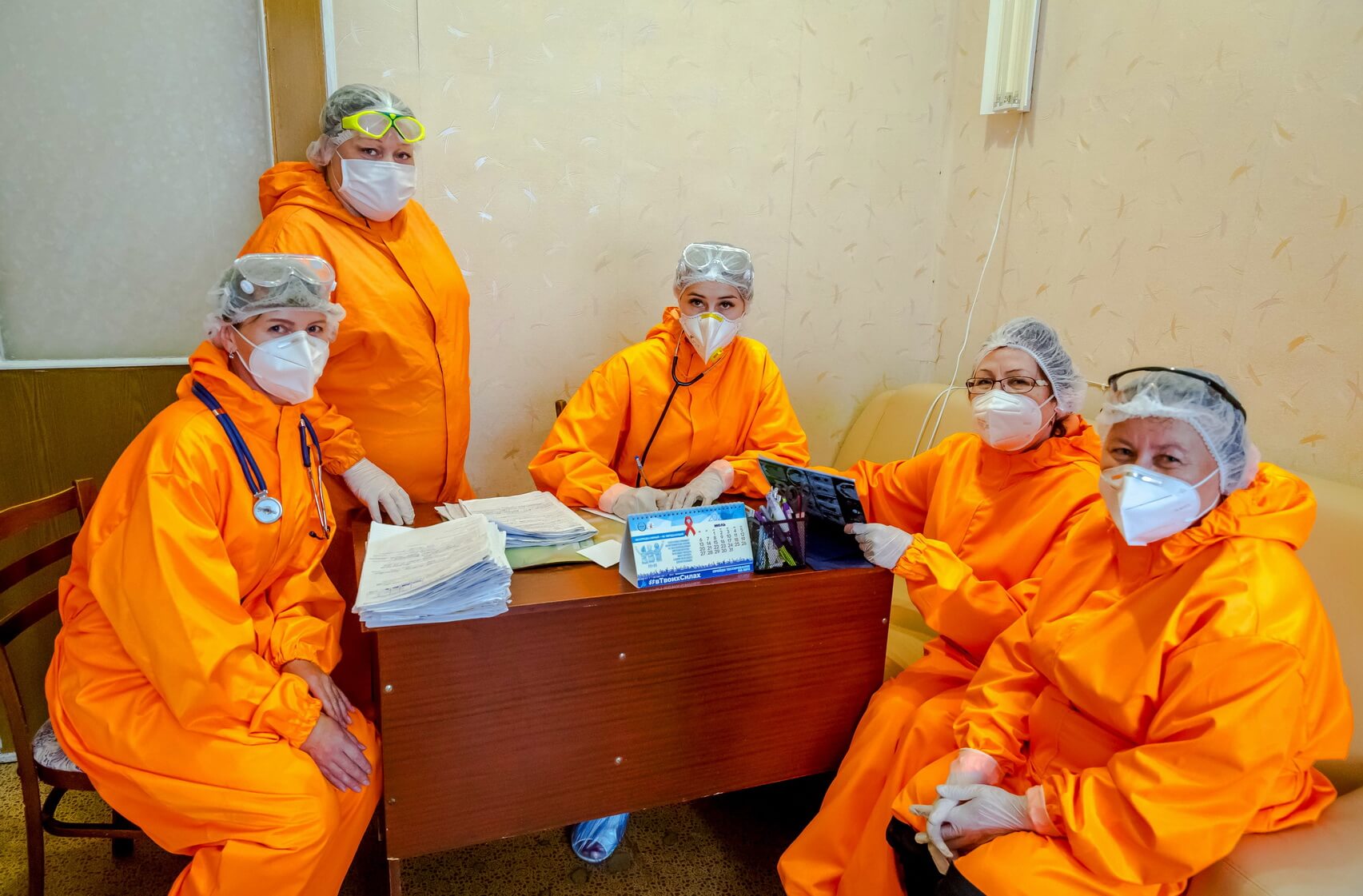 медработники