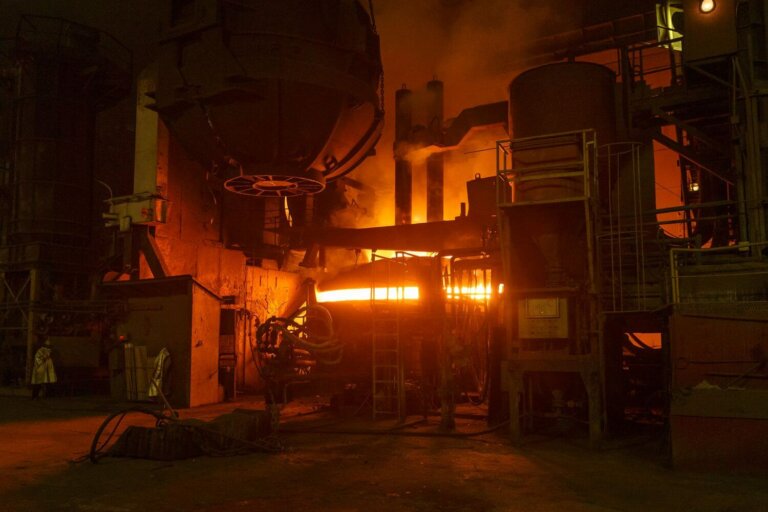 Уважаемые металлурги!