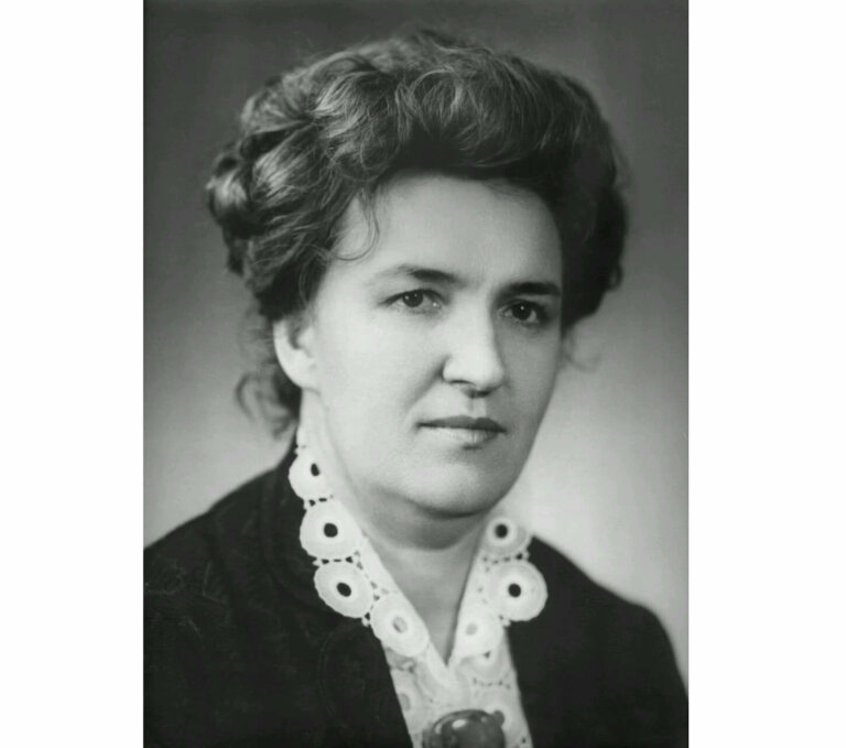 Так работала Полякова