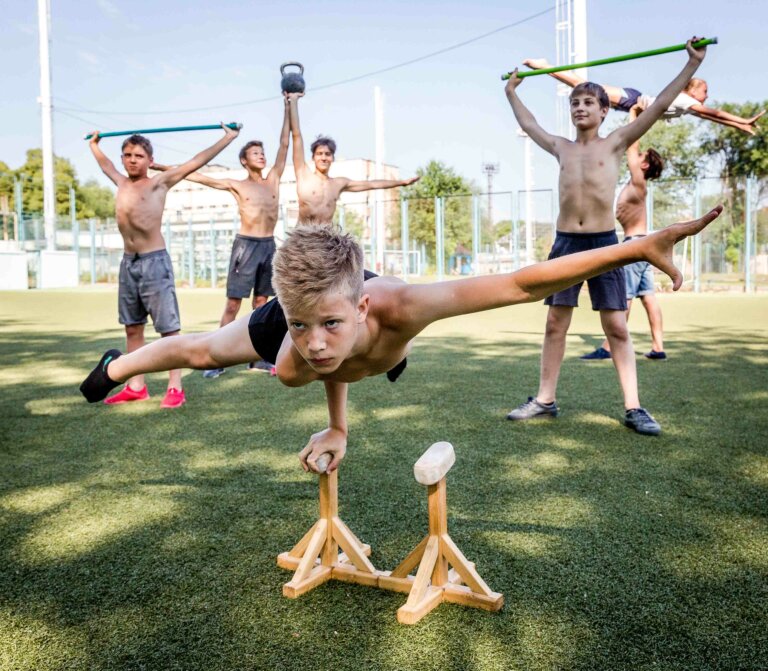 Утро начинается с зарядки