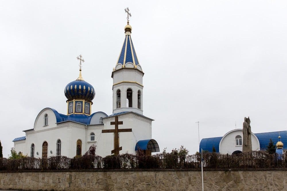 храм села Парканы 1