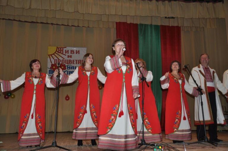 С праздником, красивый и уютный общий дом!