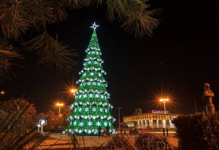 Новогоднее сегодня настроение!