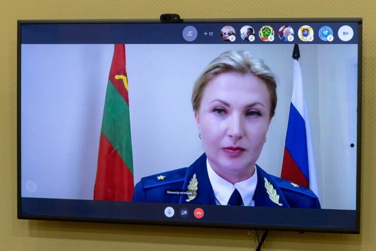 Во главе угла должен стоять человек, а не формализм