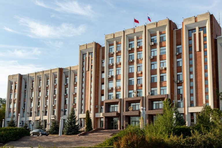 О делах международных