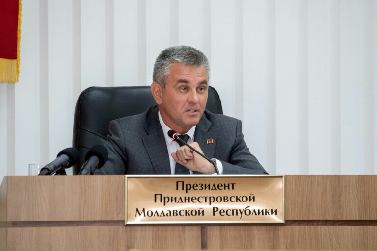«Прямая линия» Президента офлайн