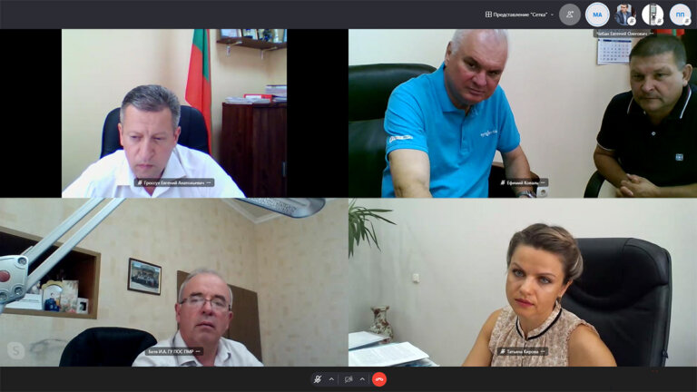 Воду – полям