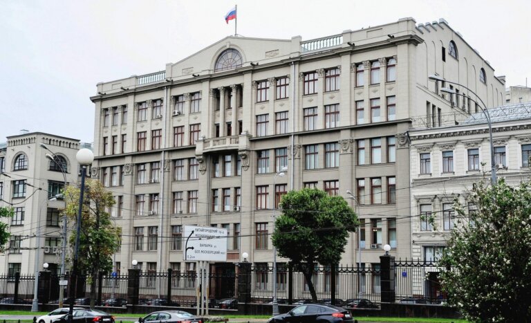 О перспективах активизации диалога