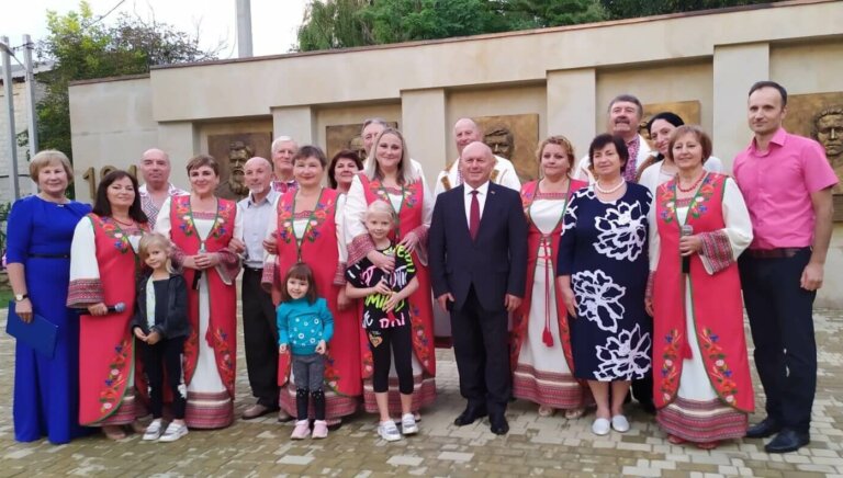 Все начинается с любви