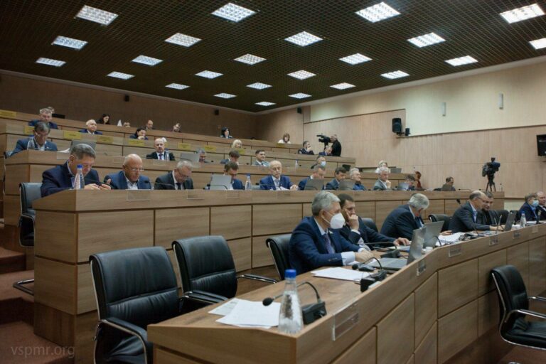 Одним парламентским комитетом стало больше