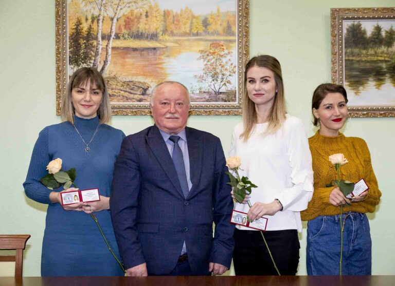 Крепнет творческий союз