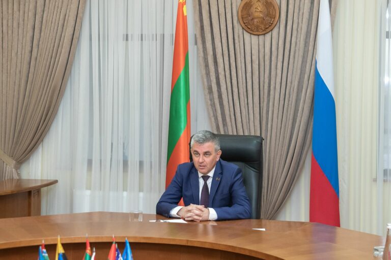 О положении дел в городах и районах, параде Победы и ФКВ