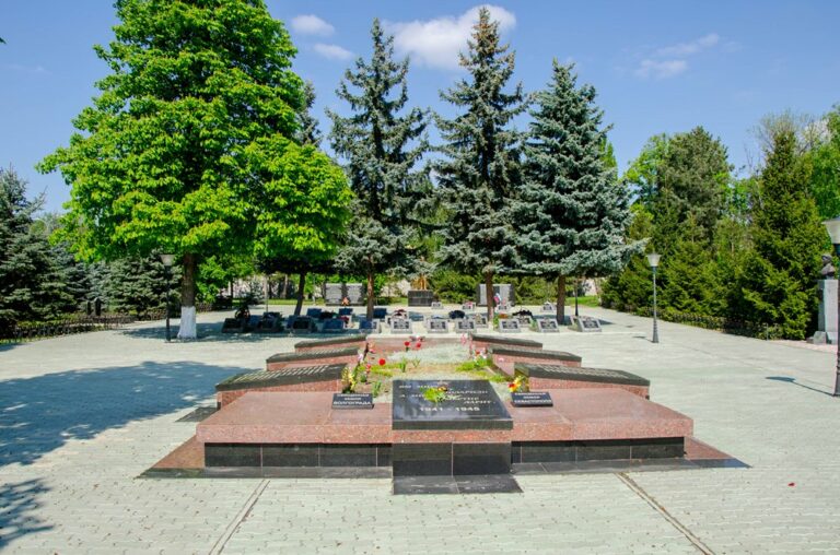 Счастливые дни свободы