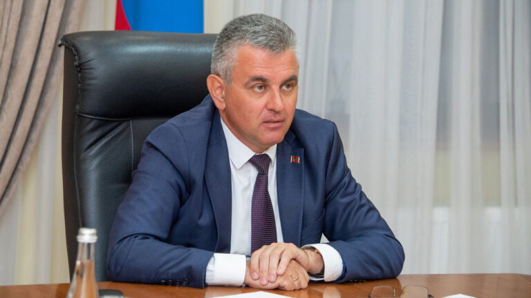 Война не нужна. Надо переговоры вести