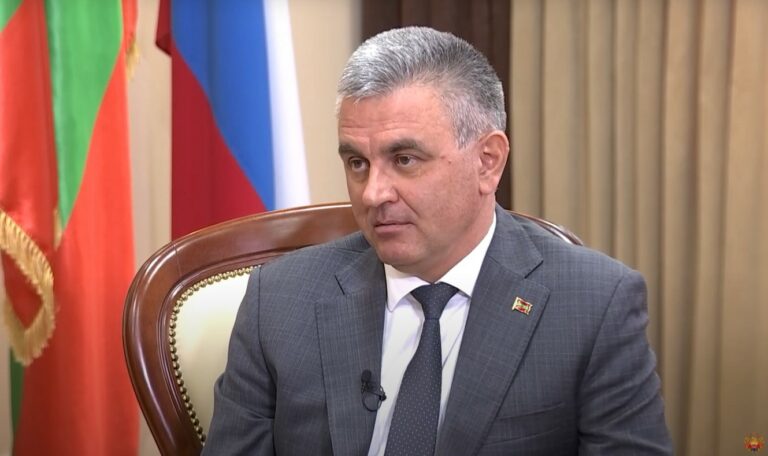 В сложнейших условиях мы сохраняем мир