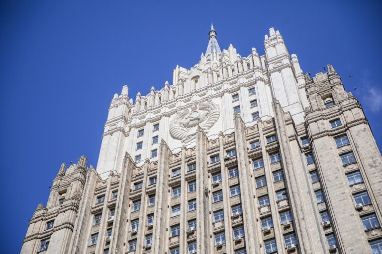 Россия не будет менять формат миротворческой операции