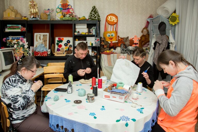 Помочь тем, кто больше других в этом нуждается