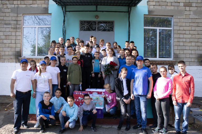 Радость подари другим