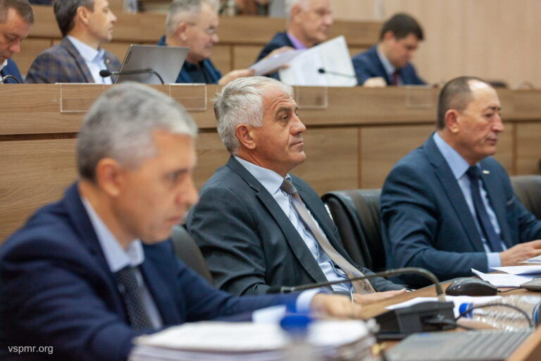 МРТ, налоговые вычеты для магистров, права потребителя и юань