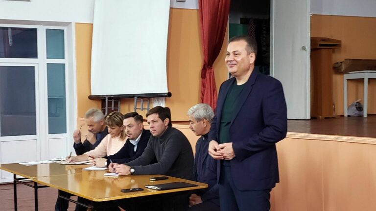 Встречи в округе «Комсомольский»