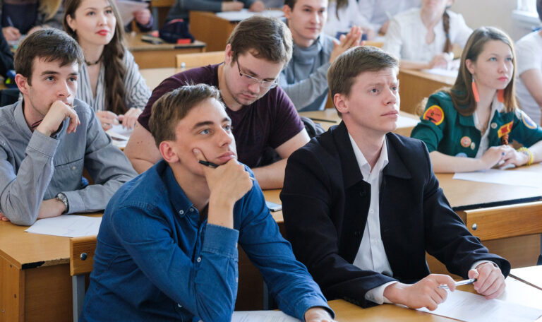 Расскажите о профессии