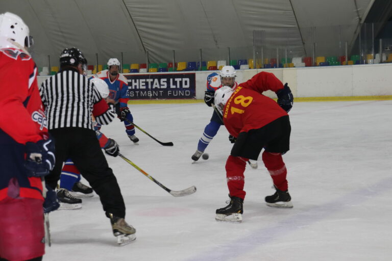 Играют настоящие мужчины