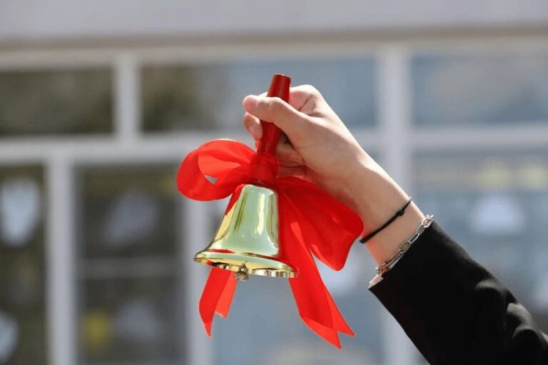 Праздник для детей, родителей и учителей