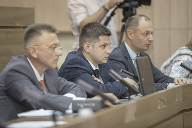 С объективными проблемами справились