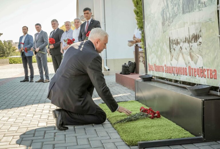 Нашим народам известно, что такое война