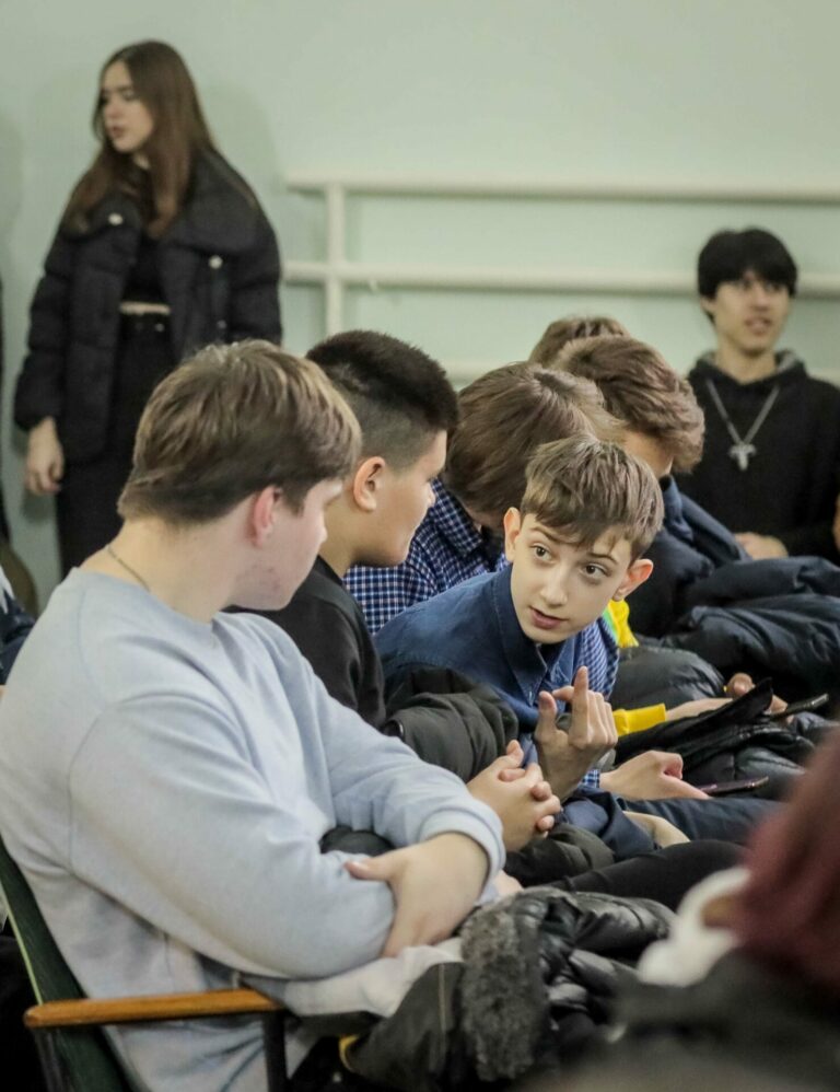 Молодежи нужна перспектива