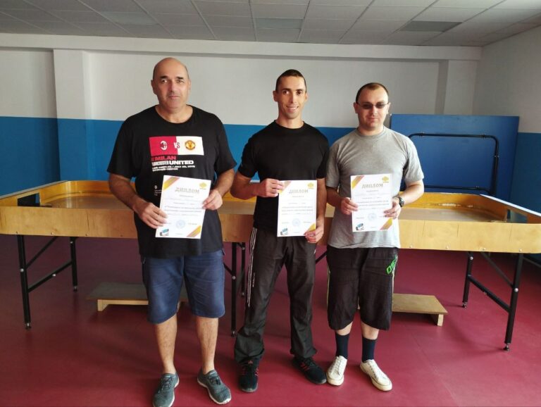 Шоудаун начинается