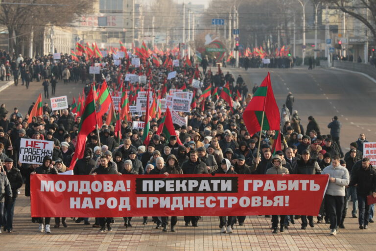В едином порыве