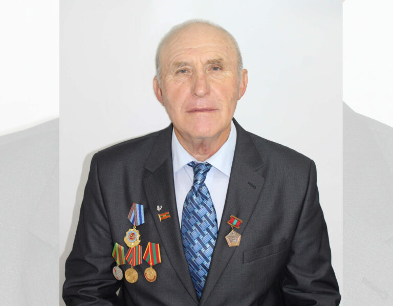 Две семьи Василия Лысого