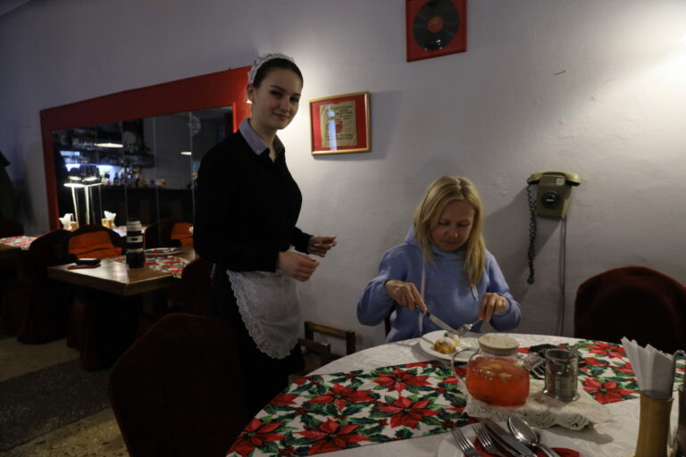 Добавку будете?