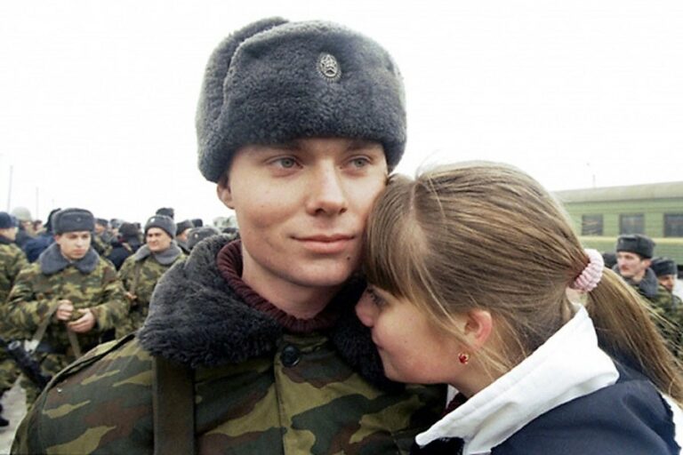 Не плачь, девчонка…